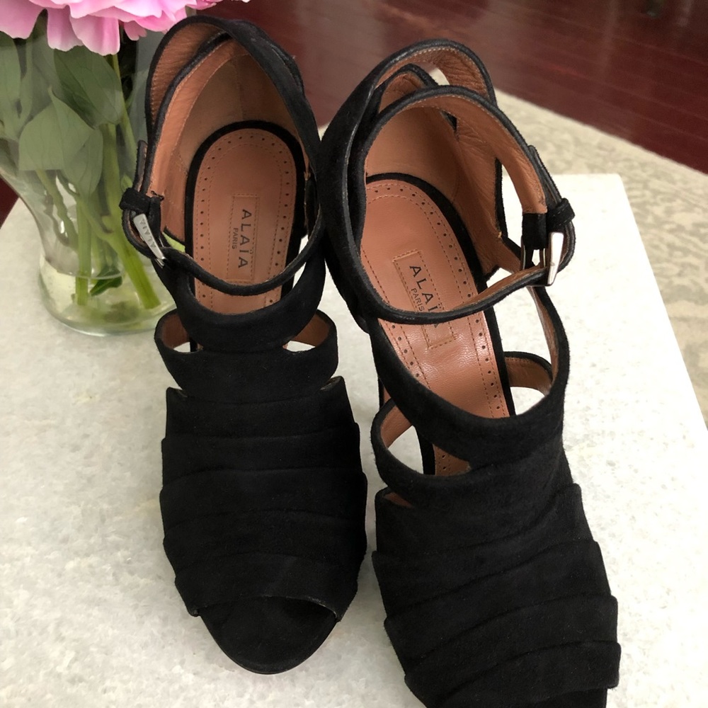 Alaia Suede Sandal
